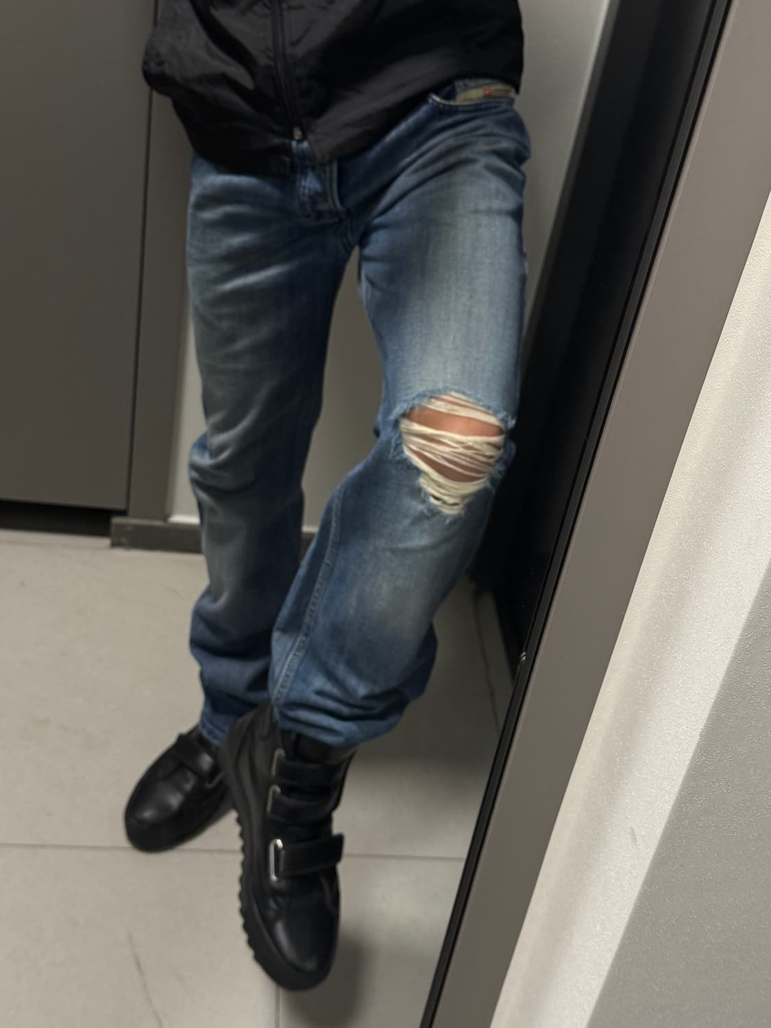 Diesel distressed blue jean 상품이미지6