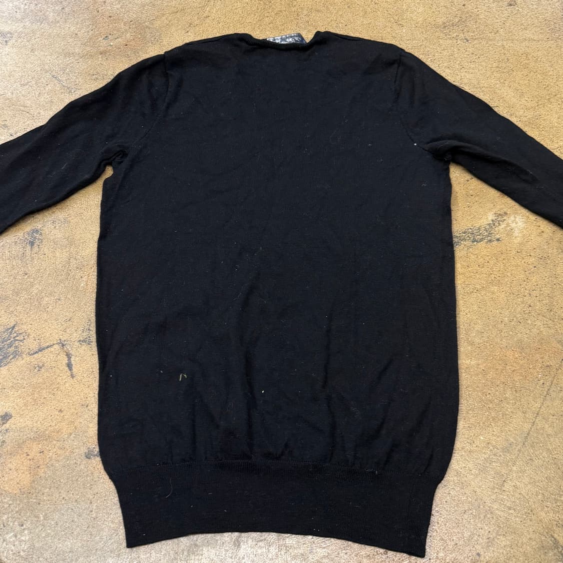 폴로 블랙 브이넥 니트 상품이미지4