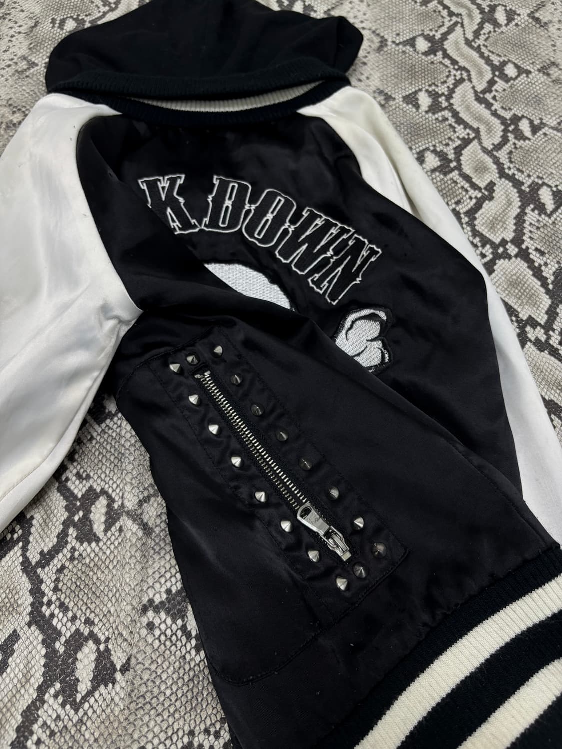  00‘s Rare Design Skull Patch&Stud Detai 상품이미지9