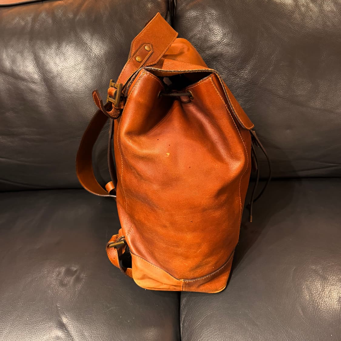 빈티지 오일풀업 카우레더 럭색 백팩 상품이미지7
