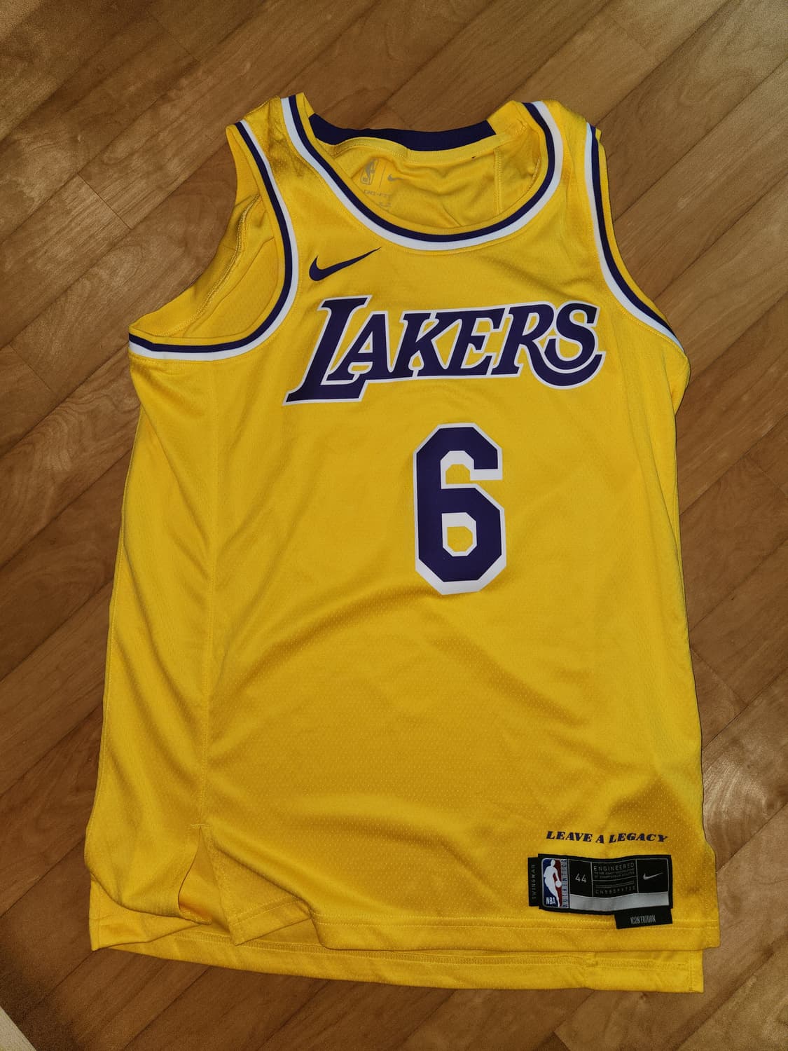 Nike LeBron James LA Lakers Icon Edition 상품이미지1