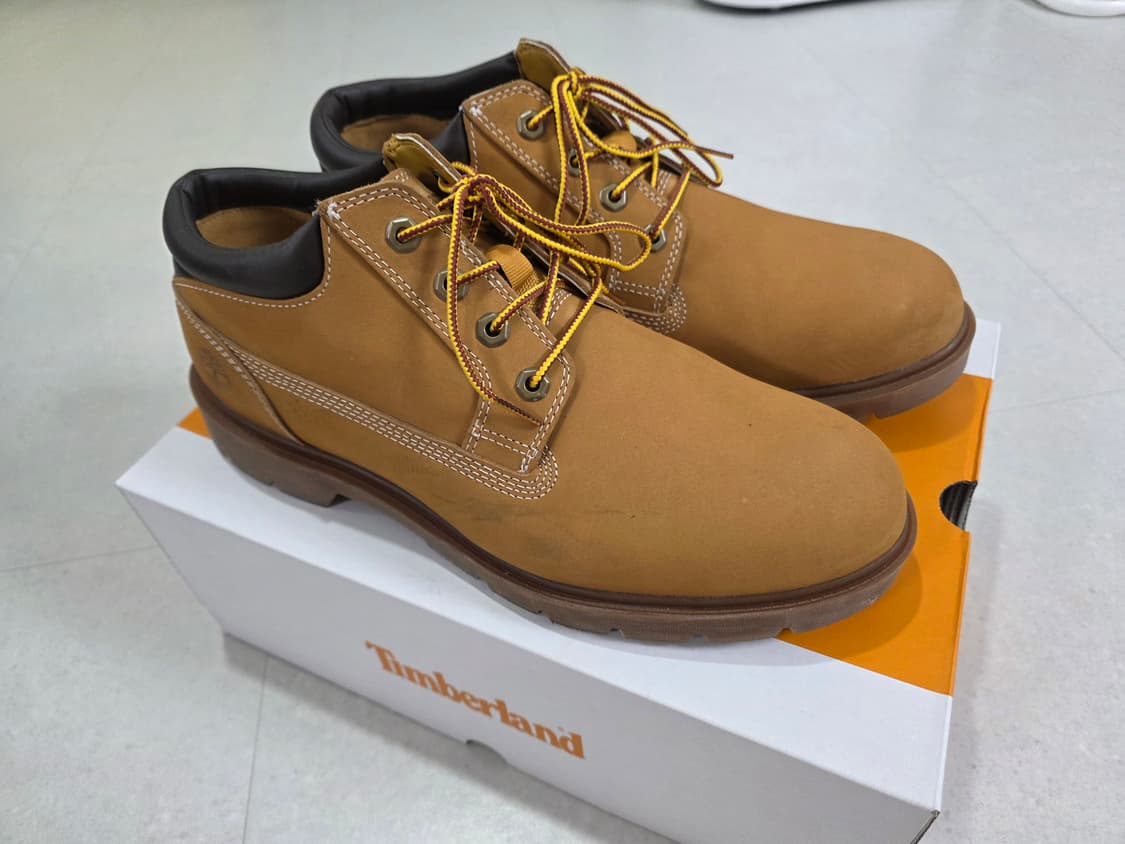 팀버랜드 클래식 LACE UP SHOE WHEAT 290 상품이미지1