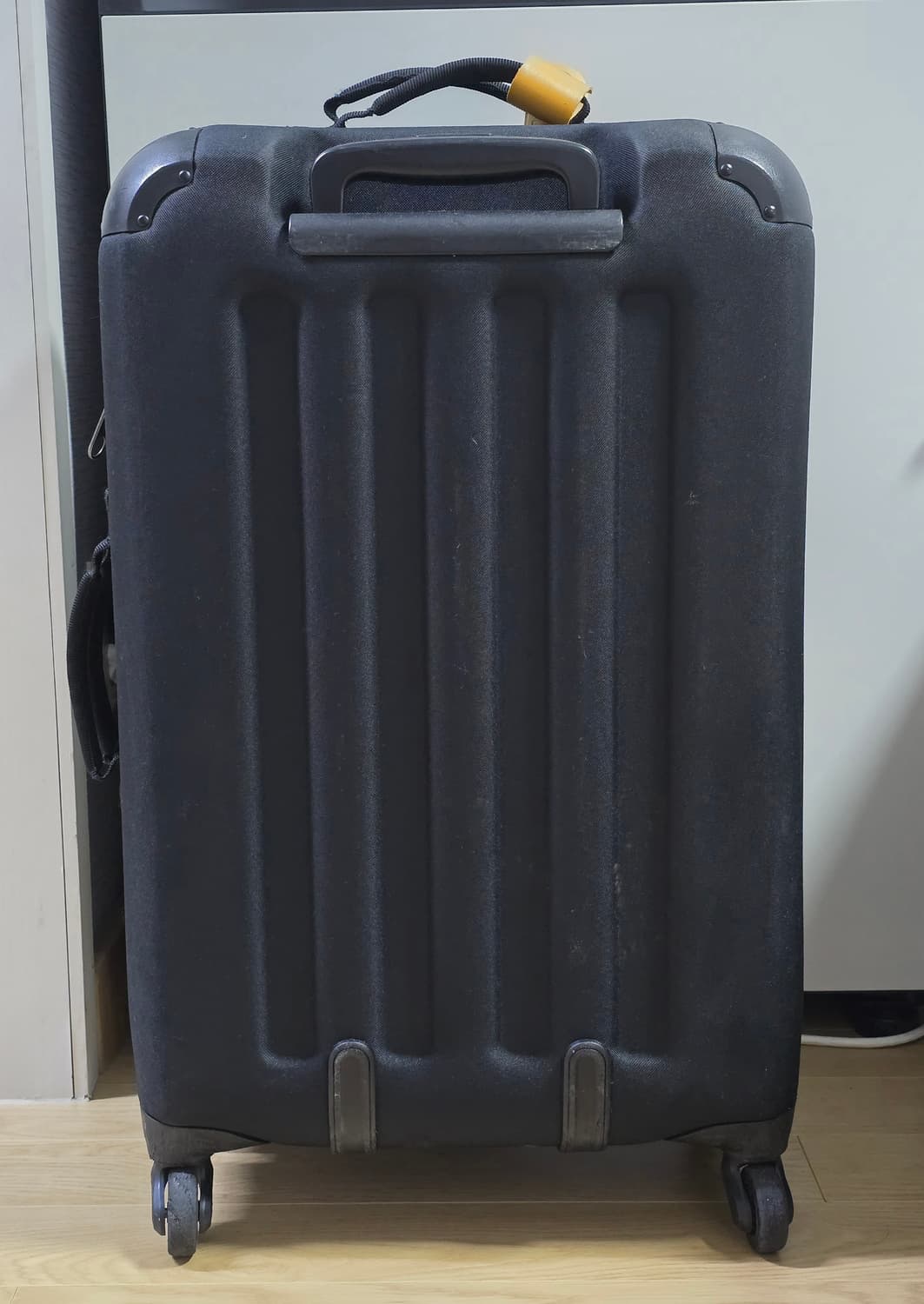 이스트팩 블랙 트렌쉘 캐리어 여행용 가방 M 상품이미지7