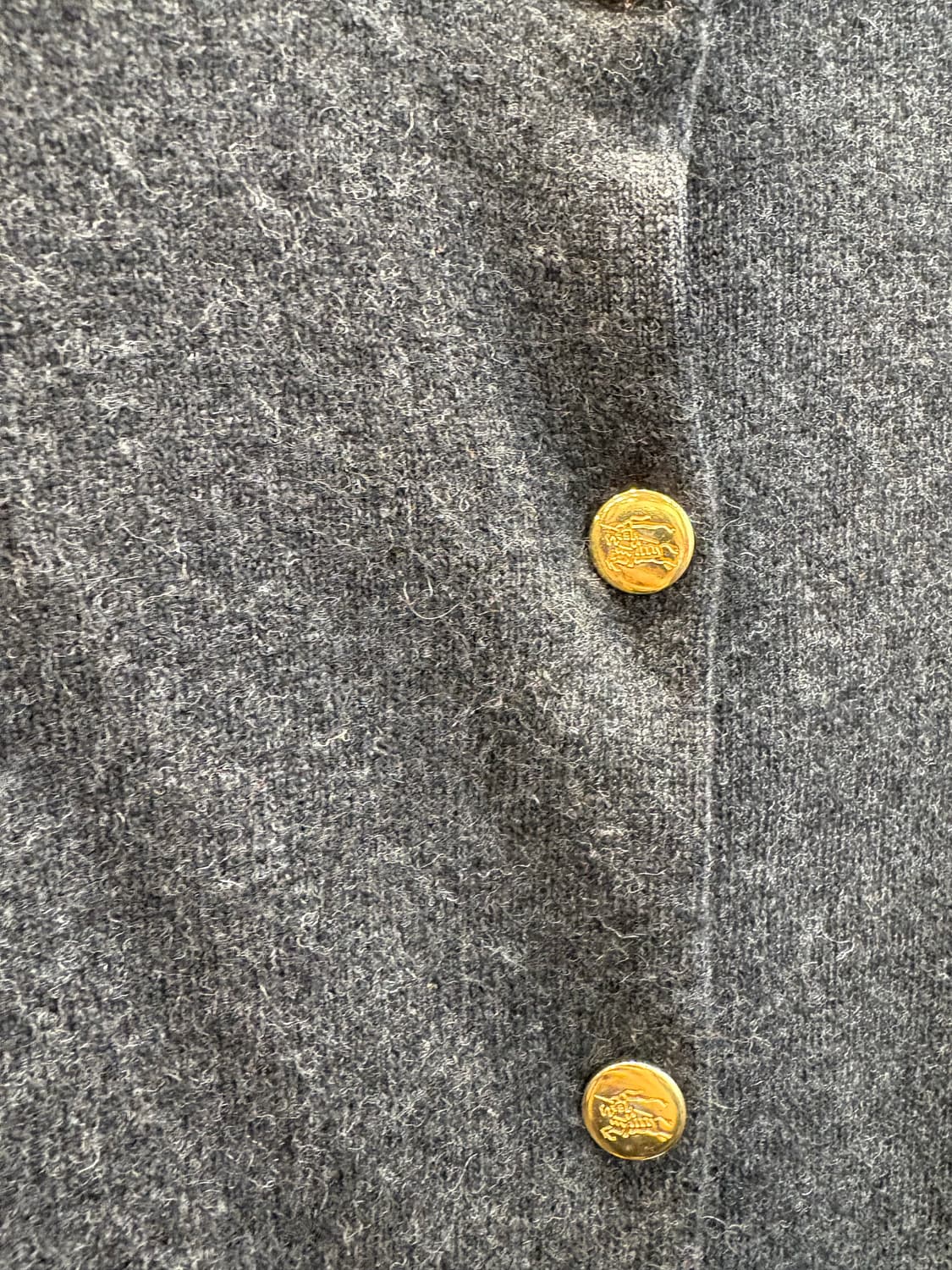 버버리 금장 가디건 상품이미지3