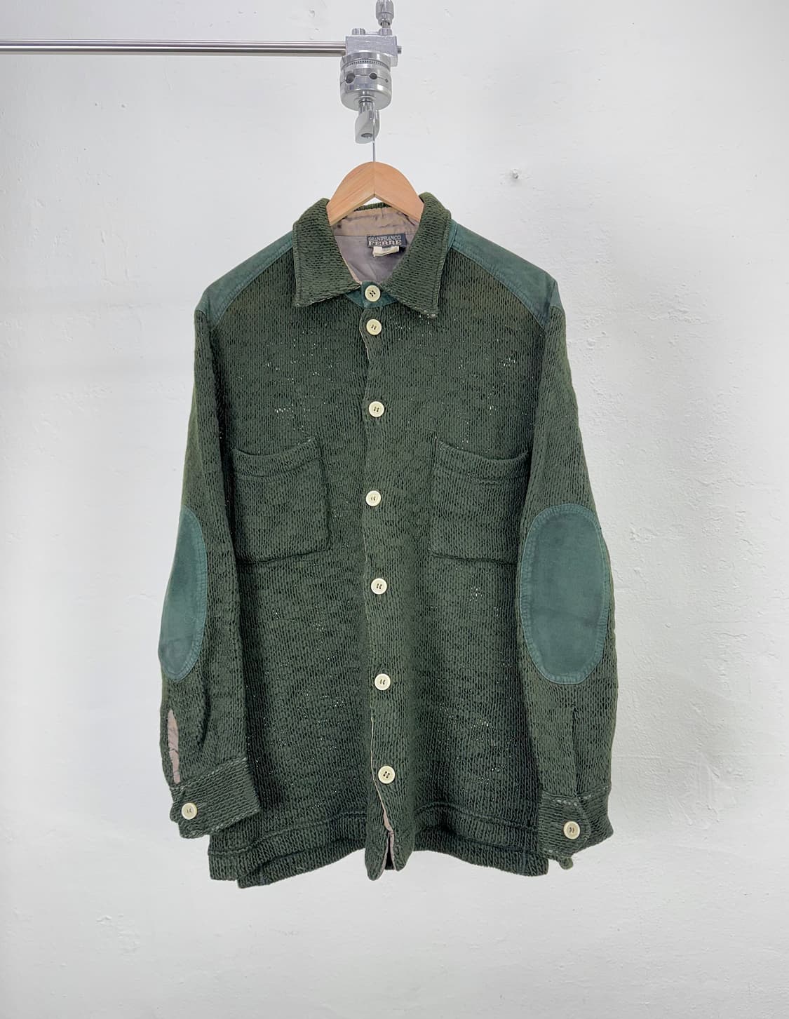 지안프랑코 페레 아미 오피스 엘보 패치 니트 카라 가디건 상품이미지1