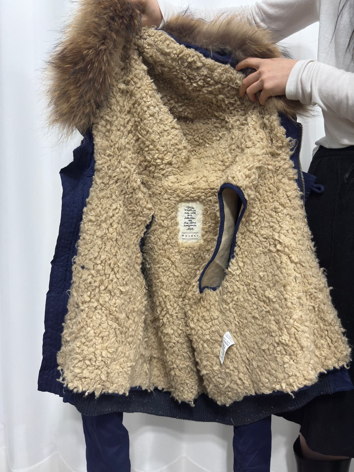 moussy real fur hood bomber jacket 상품이미지8