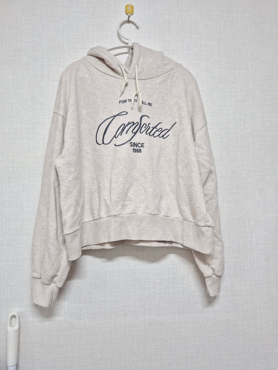 아이보리 Comferted 크롭 후드티 상품이미지1