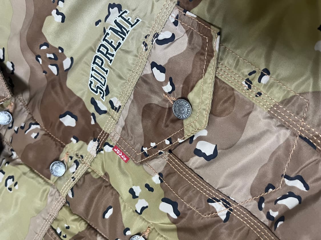 Supreme Levis Camo trucker jacket 상품이미지4
