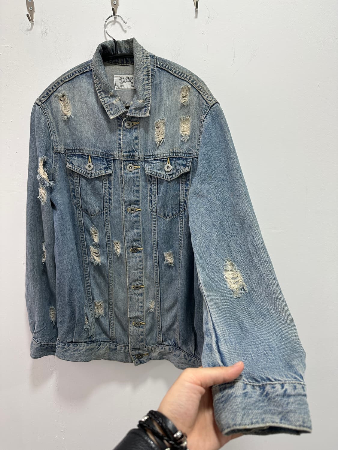 Sly jeans destroyed denim jacket 상품이미지3