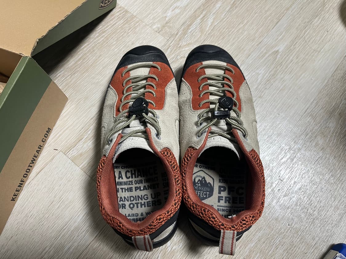 킨 KEEN 재스퍼 락 스니커즈 Baked Clay 240 상품이미지2