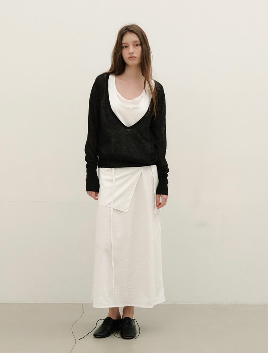 로우타이드 딥 브이넥 알파카 니트 상품이미지1