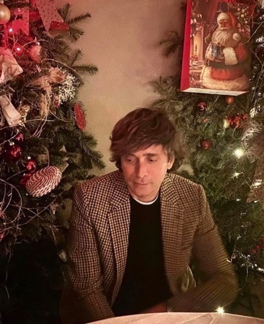 셀린느 19fw 브라운체크 블레이저 46 구해요!! 상품이미지1