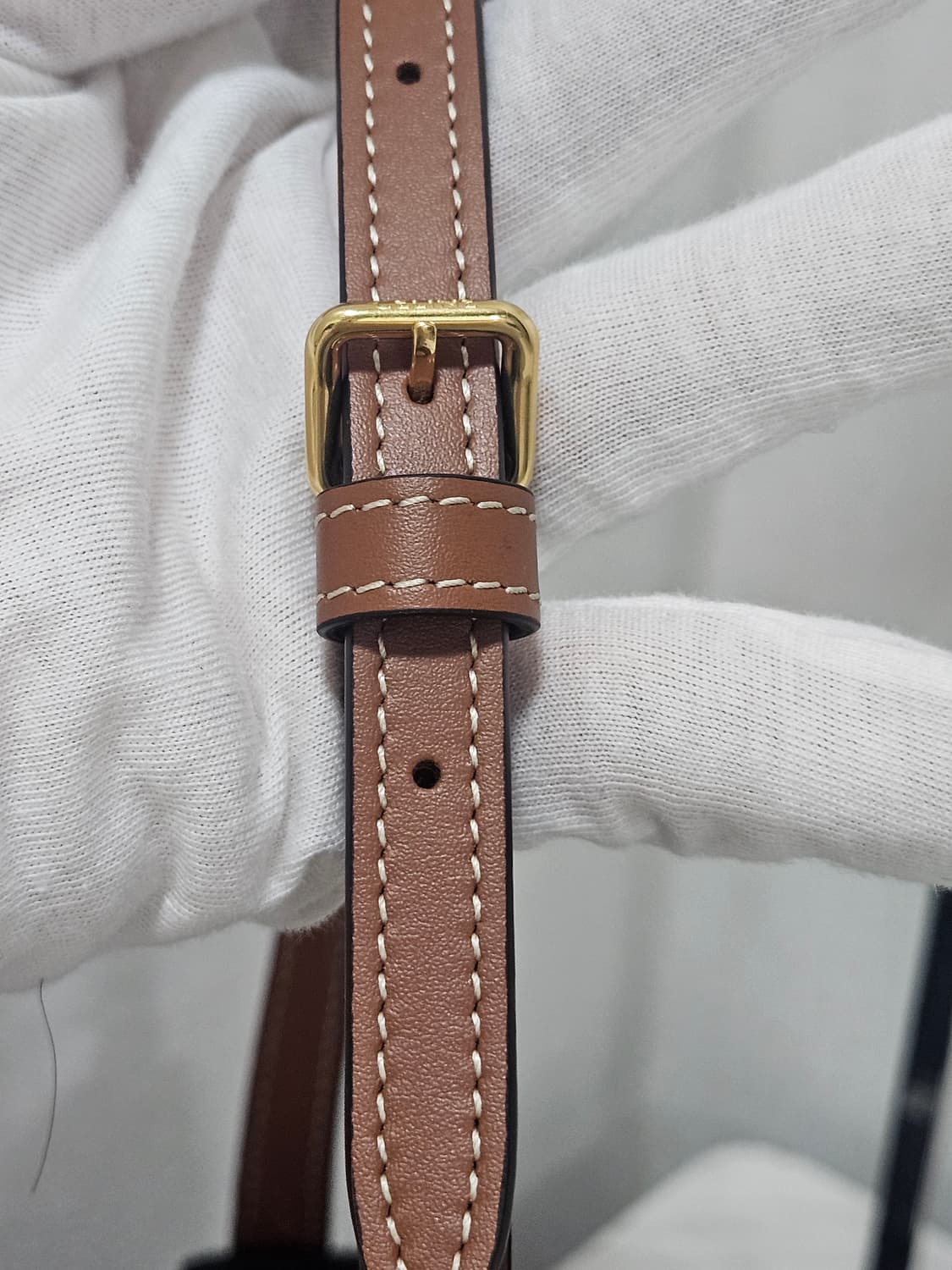 [새상품급] 셀린느 틸리백 Black tan Medium Size  상품이미지5