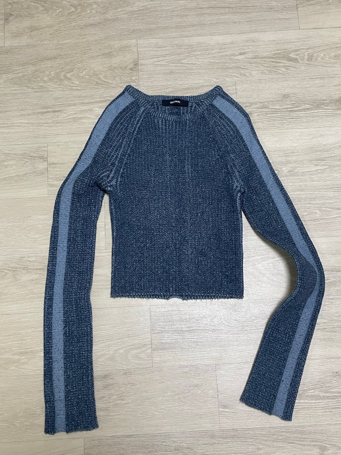 다이애그널 CONTRAST LINE RIBBED KNIT (blue) 상품이미지5