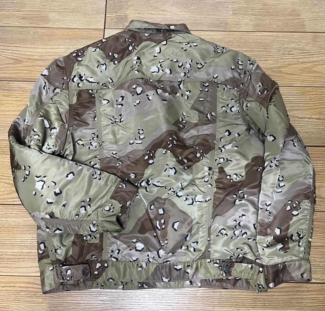 Supreme Levis Camo trucker jacket 상품이미지2