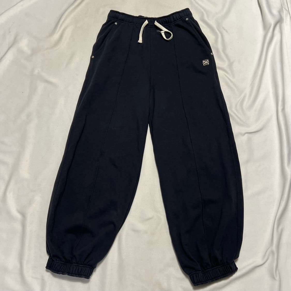 L 세터 가죽 패치 자수로고 조거팬츠 상품이미지2