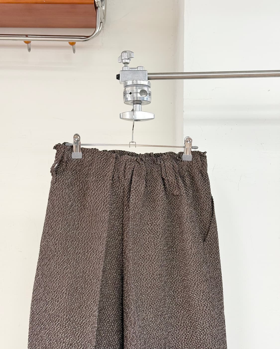 이세이 미야케 브라운 스트라타 플리츠 팬츠 상품이미지5