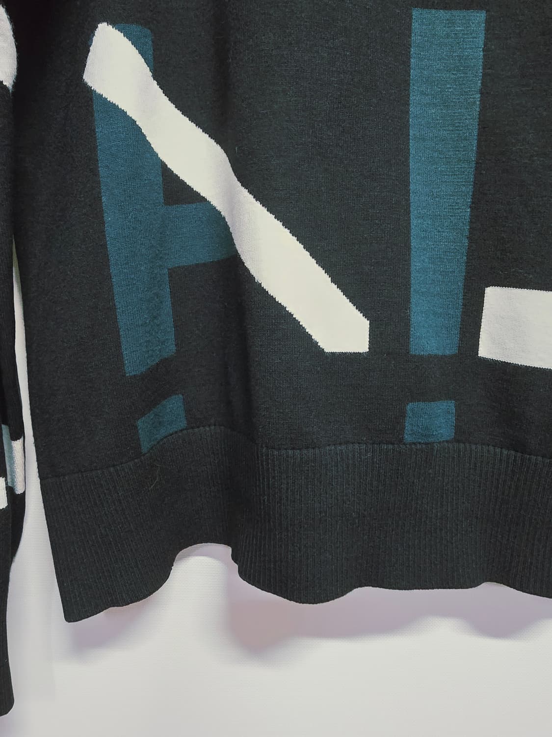 캘러웨이 블랙 패턴 니트 스웨터 상품이미지3