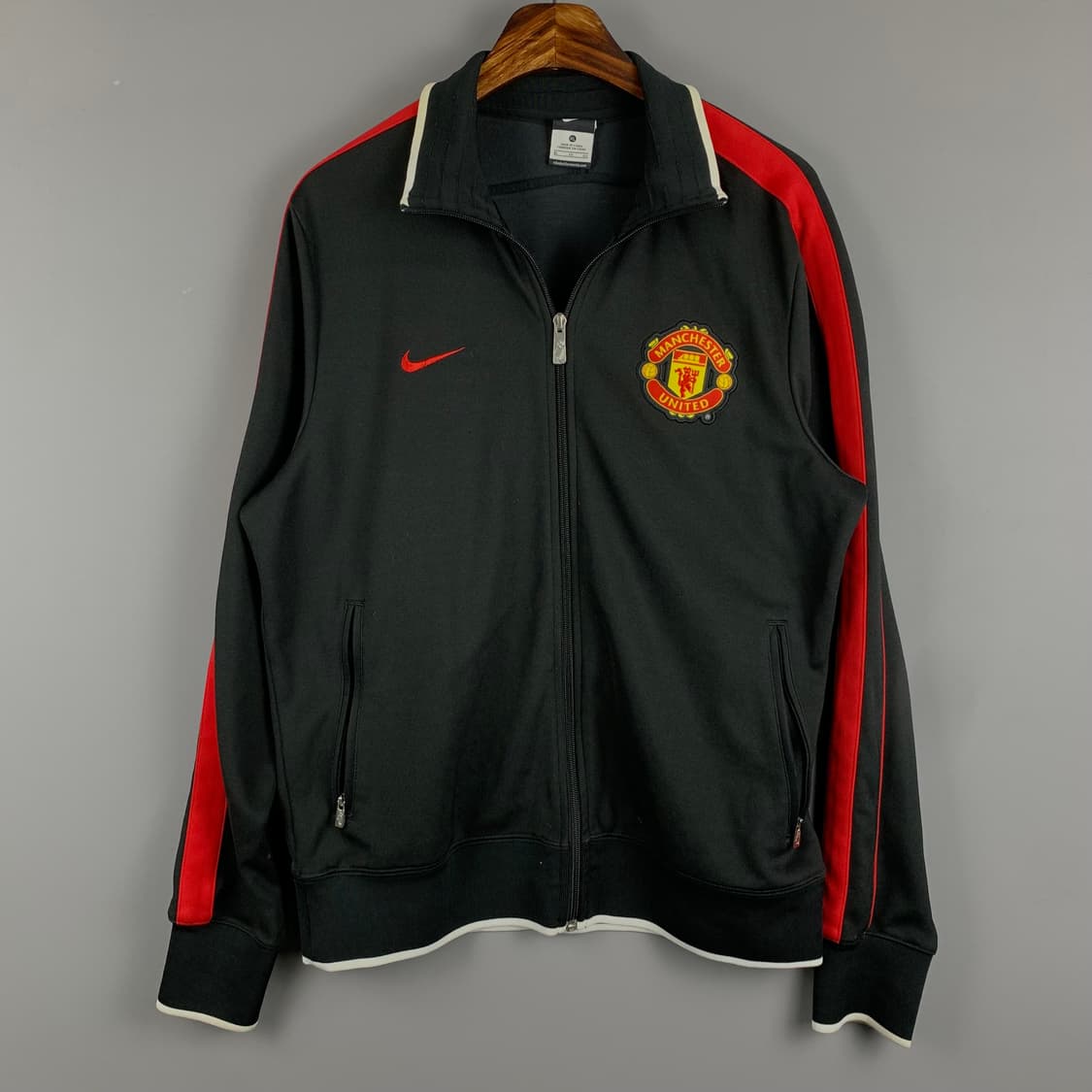 나이키 맨유 검빨 트랙 져지 상품이미지2