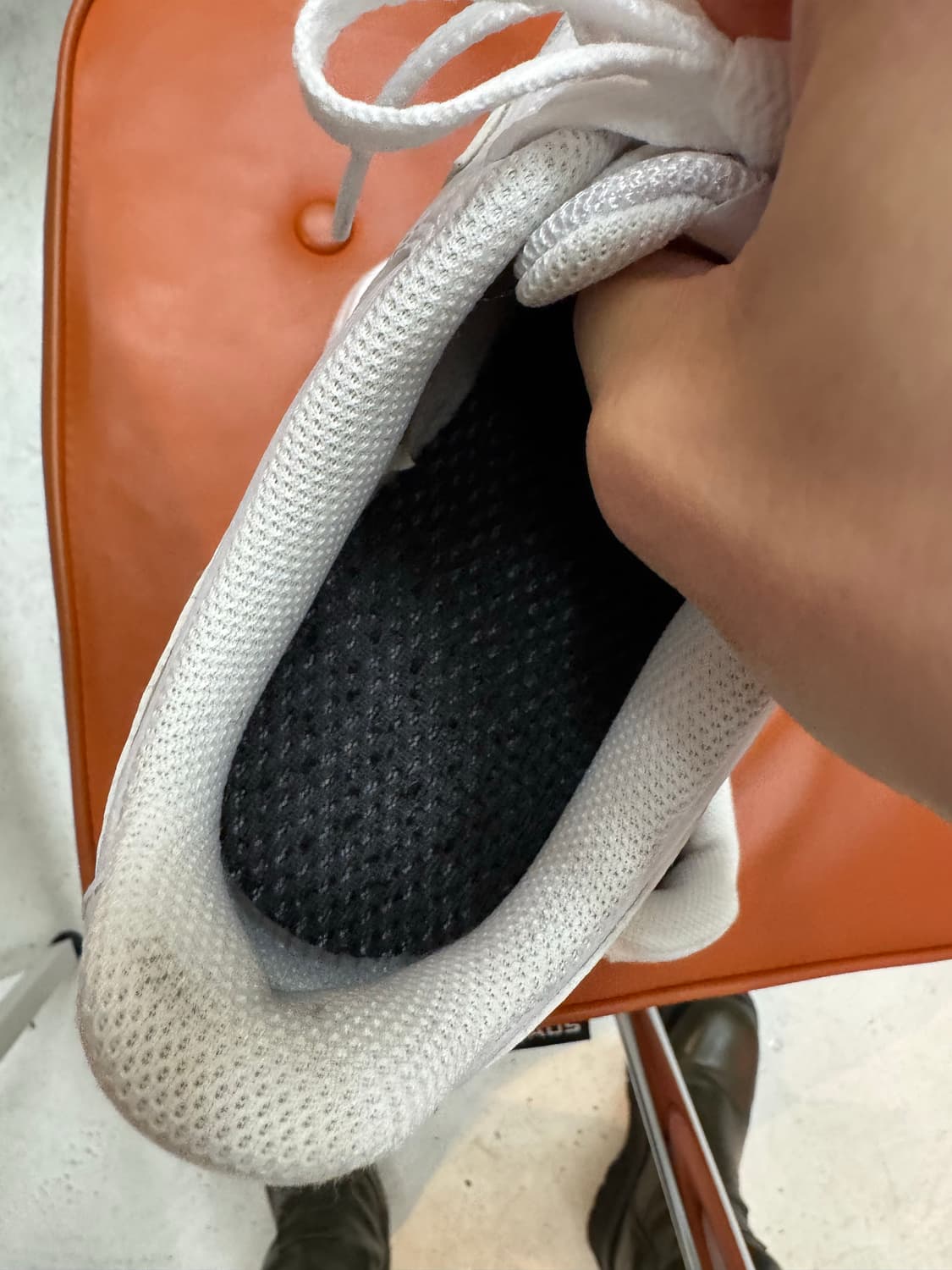 Nike Air Force 1’ 07 올화이트. 나이키 에어포스원 상품이미지3