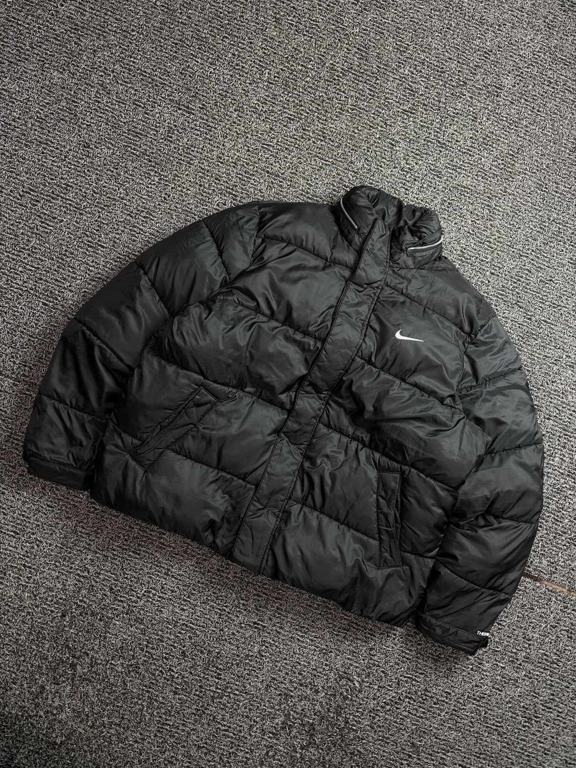 나이키 스우시 라이프 써마핏 푸퍼 패딩 블랙 2255 상품이미지1