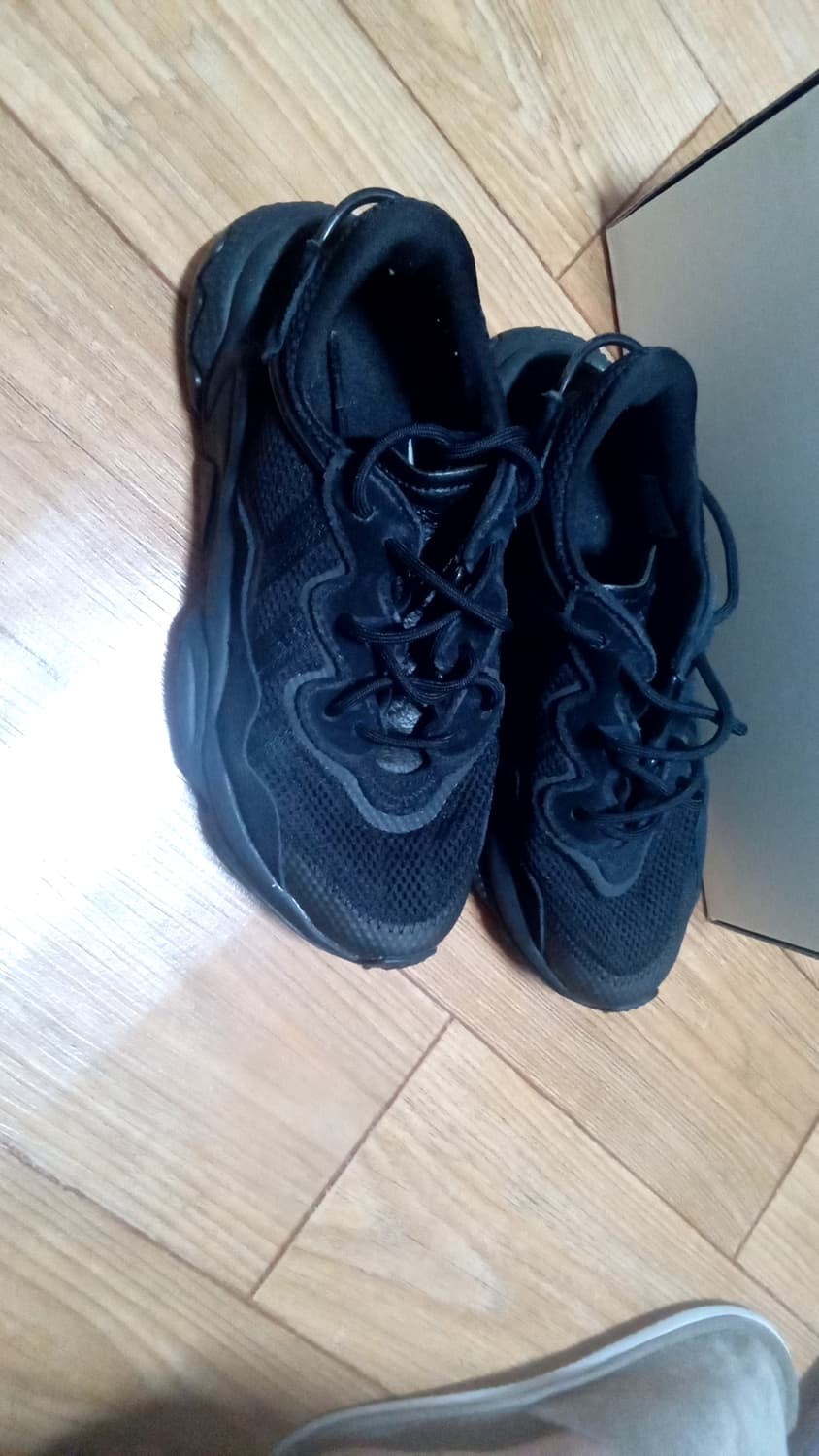 아디다스 로즈위고 트리플 블랙 , 런닝 트레킹 운동화 상품이미지2