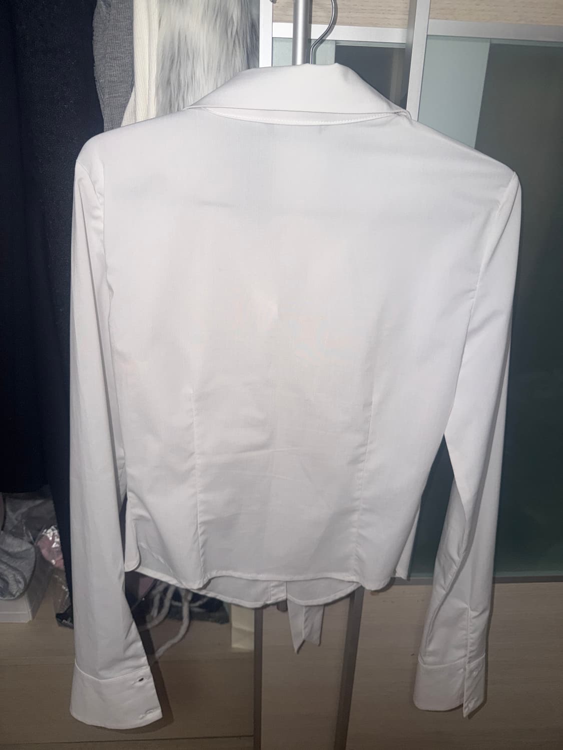 페인오어플레저 페오플 비비안 스카프 셔츠 화이트 M 상품이미지3