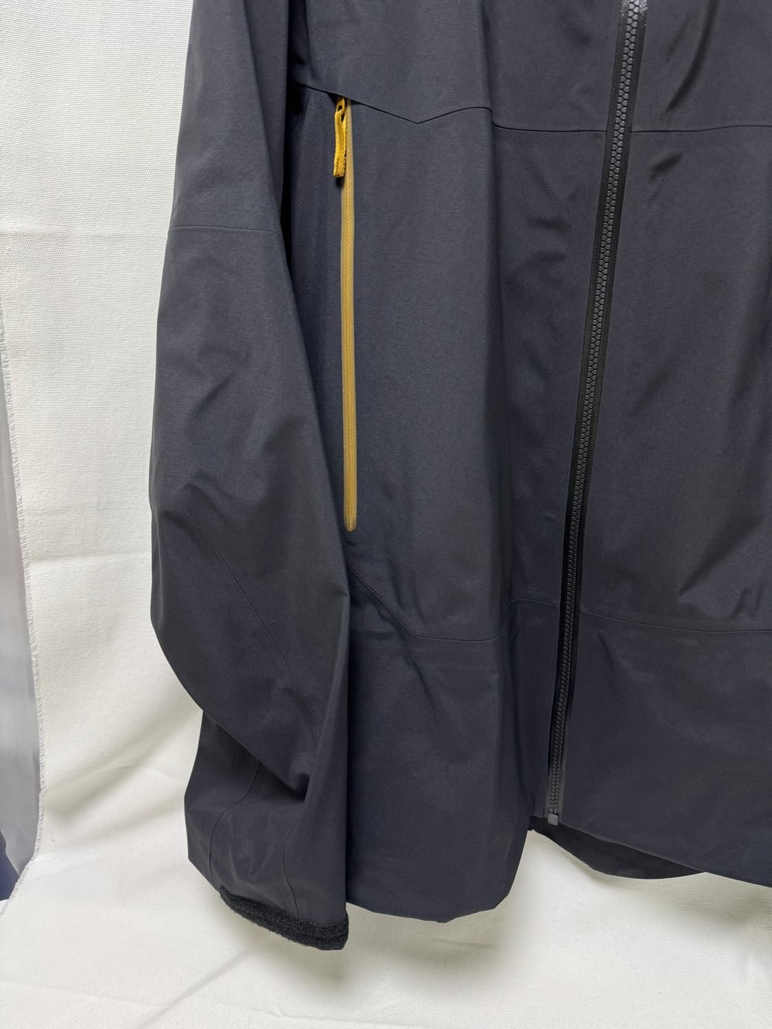 아크테릭스 바람막이 세이버AR 새상품 L 상품이미지5