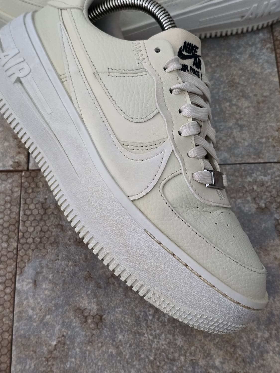 (235)나이키 에어포스 1 플랫폼 베이지 상품이미지8