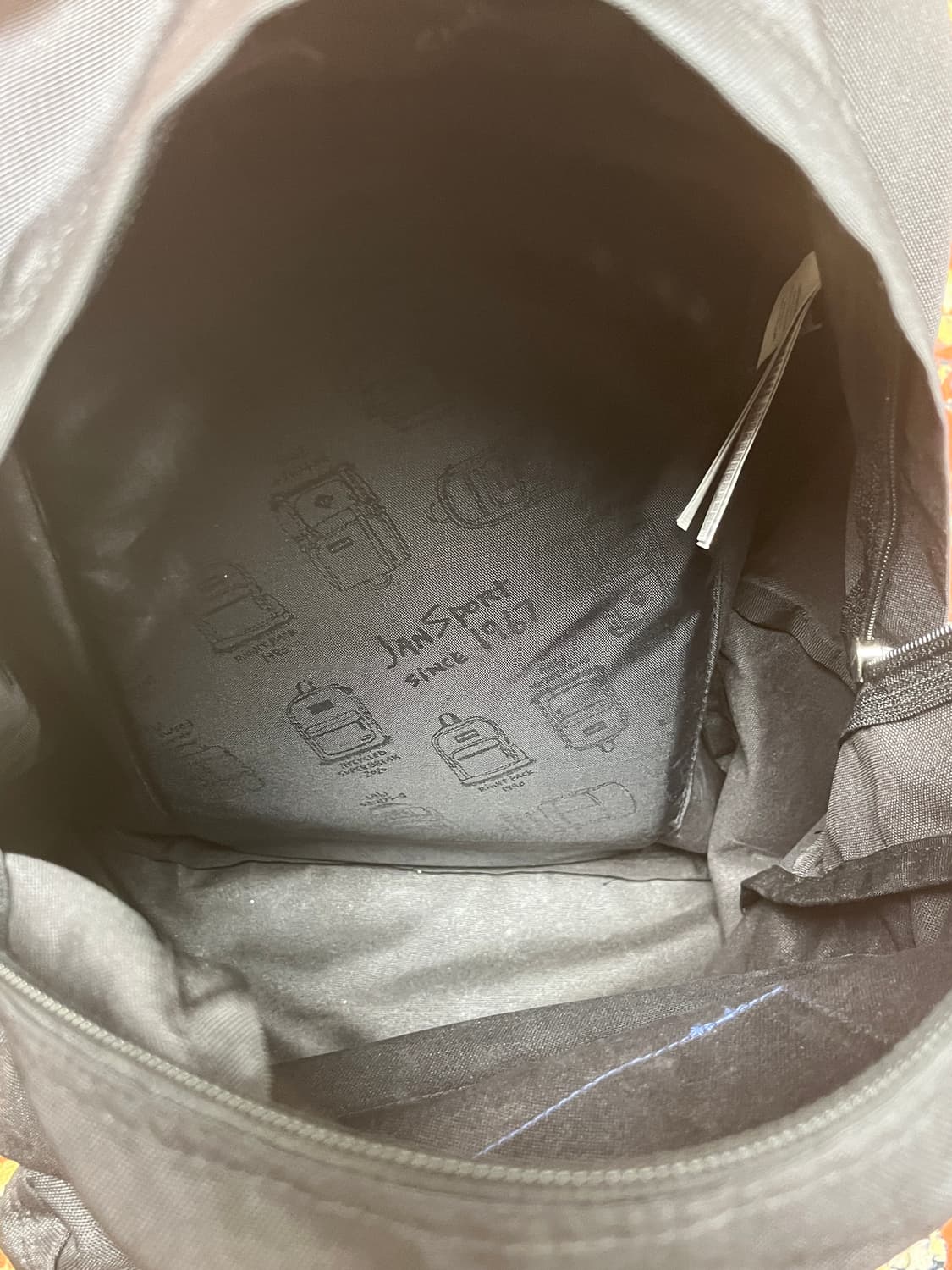 [OS] 잔스포츠 슈퍼브레이크 백팩 블랙 상품이미지3