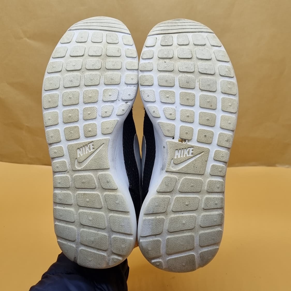 나이키 로쉬런 여성운동화230  상품이미지3