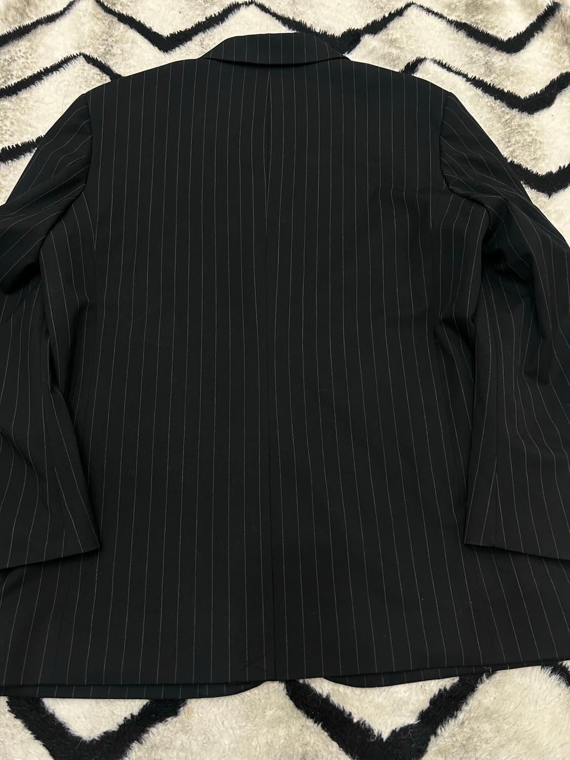 [XL]무신사스탠다드 스트라이프 오버핏 블레이저/블랙 상품이미지3