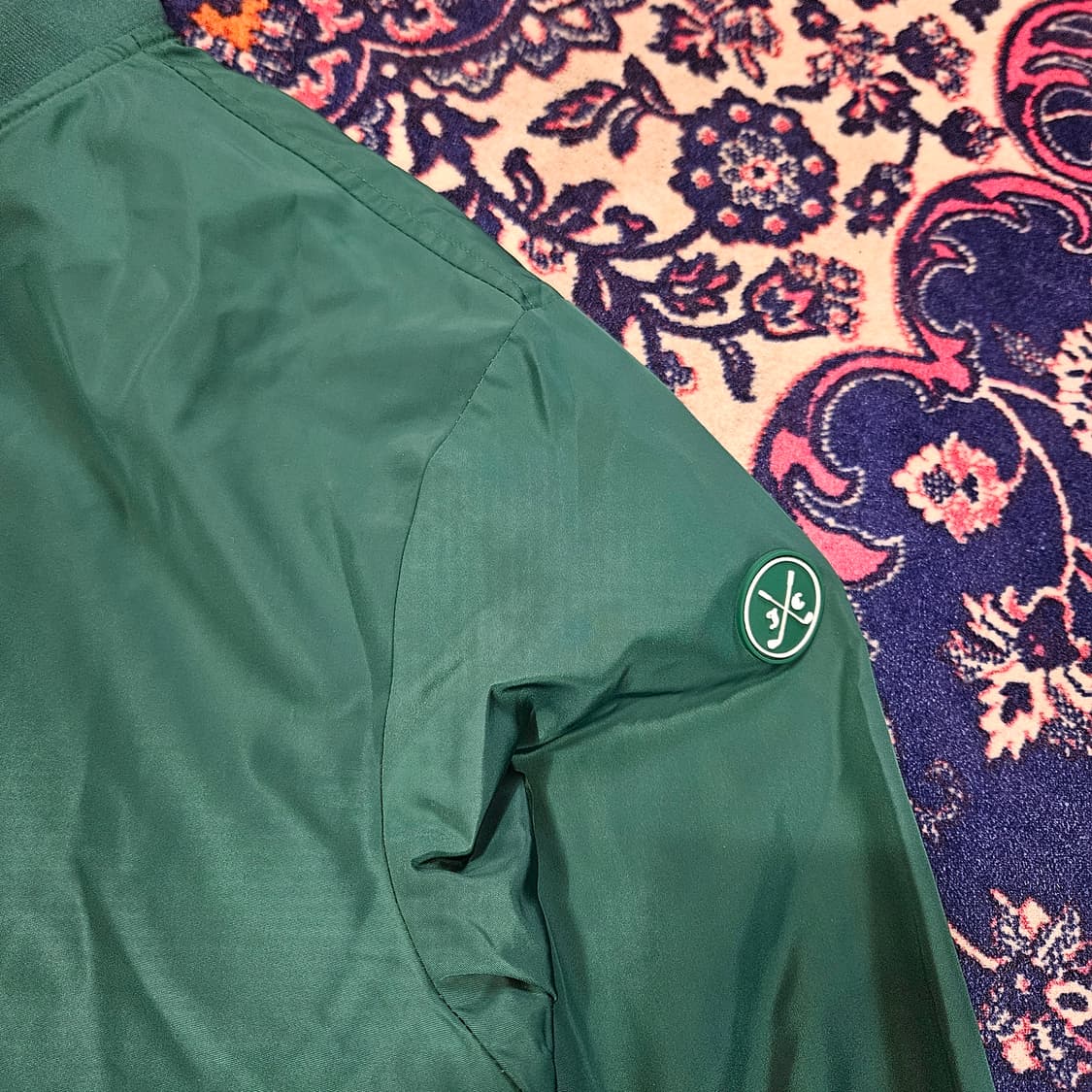 쥬시꾸뛰르 23ss 나일론 골퍼 바시티 자켓 L size 상품이미지4