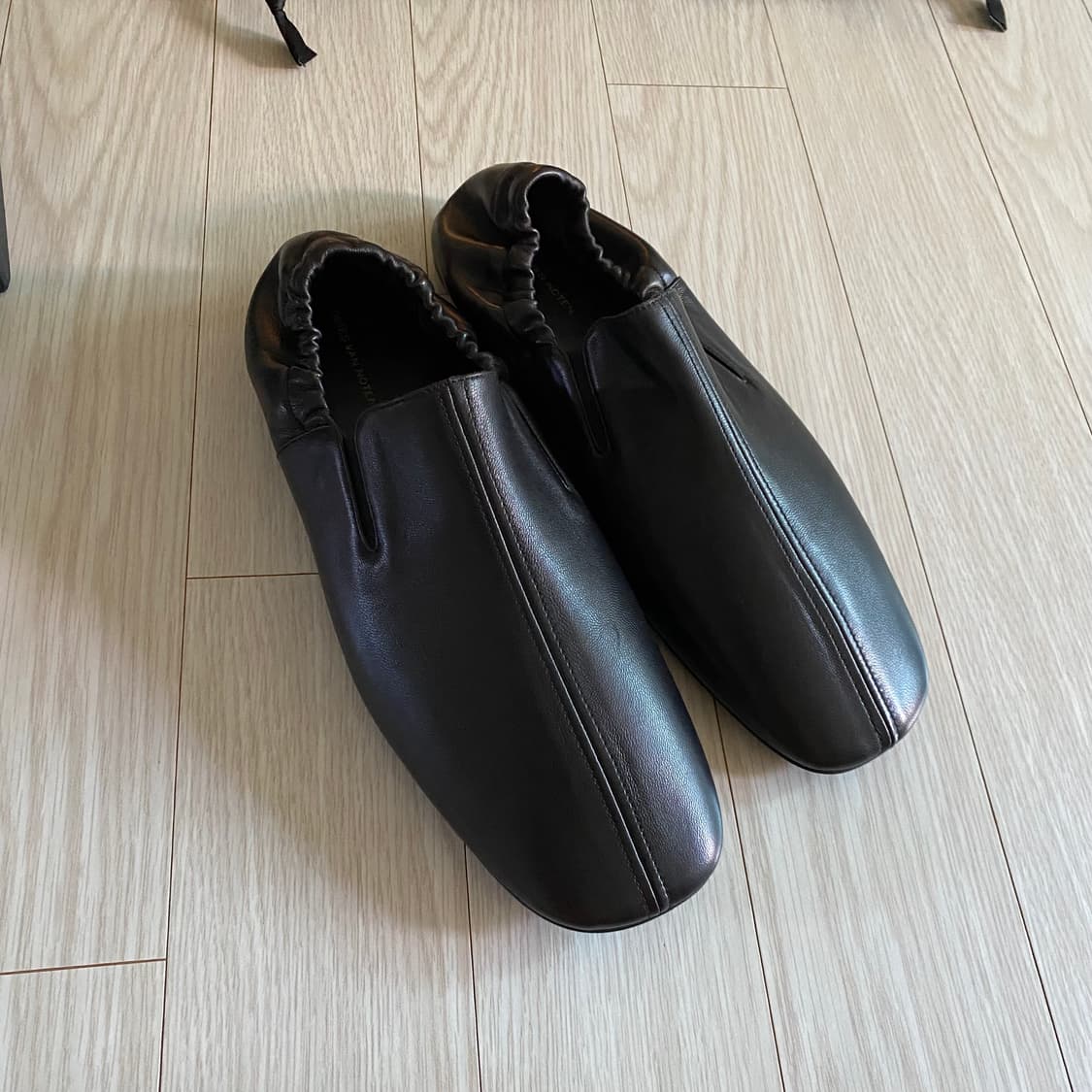 [42] 드리스 반 노튼 Collapsed loafer 블랙 상품이미지3