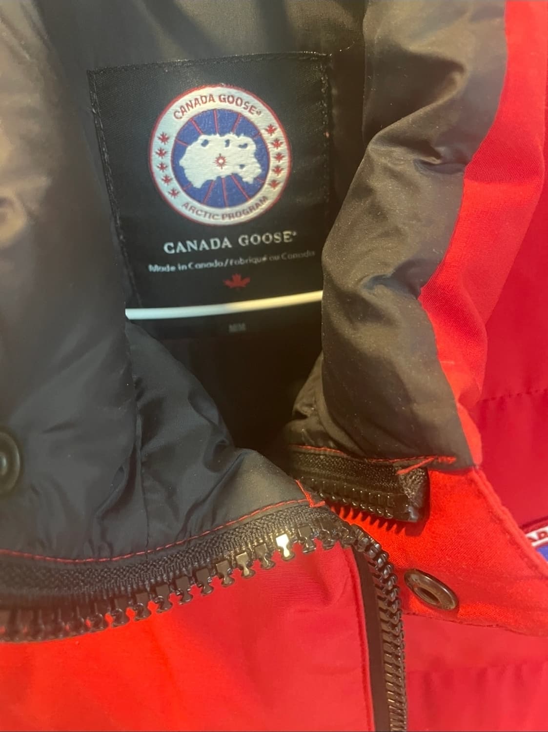 캐나다구스 조끼패딩 M(100사이즈) 팝니다. 상품이미지2
