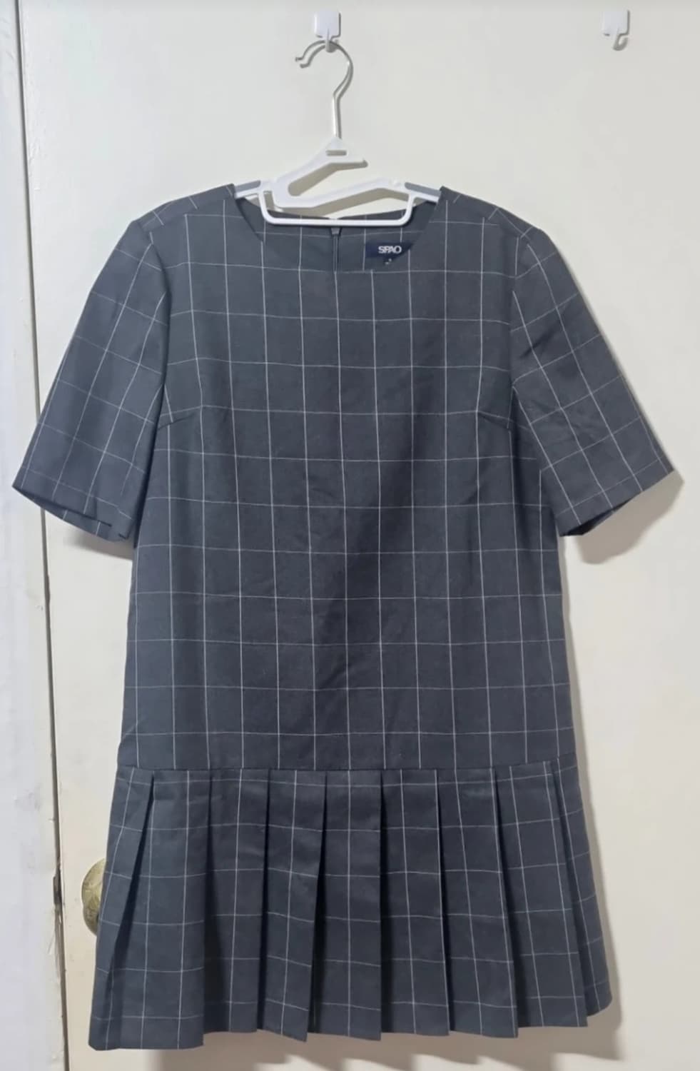 스파오 체크 페플럼 반팔 미니원피스 차콜 S 상품이미지1