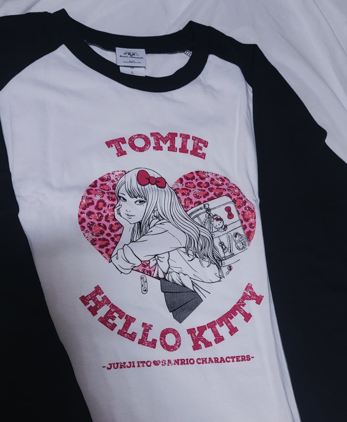 이토준지 산리오 팝업 콜라보 헬로키티 토미에 나그랑 티셔츠 키티 갸루 상품이미지1