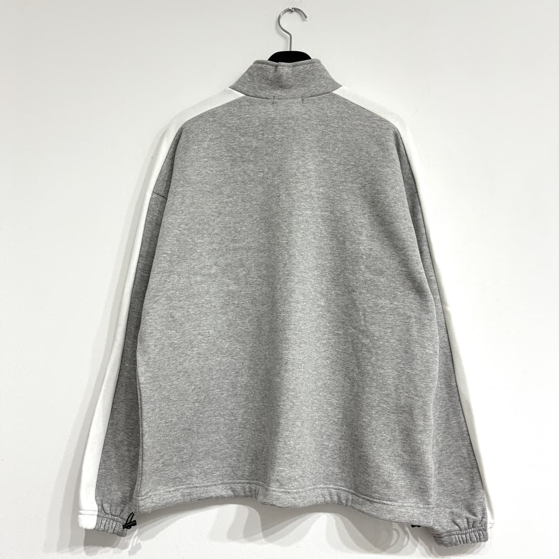 [새상품] 기모 맨투맨 반집업 상품이미지3