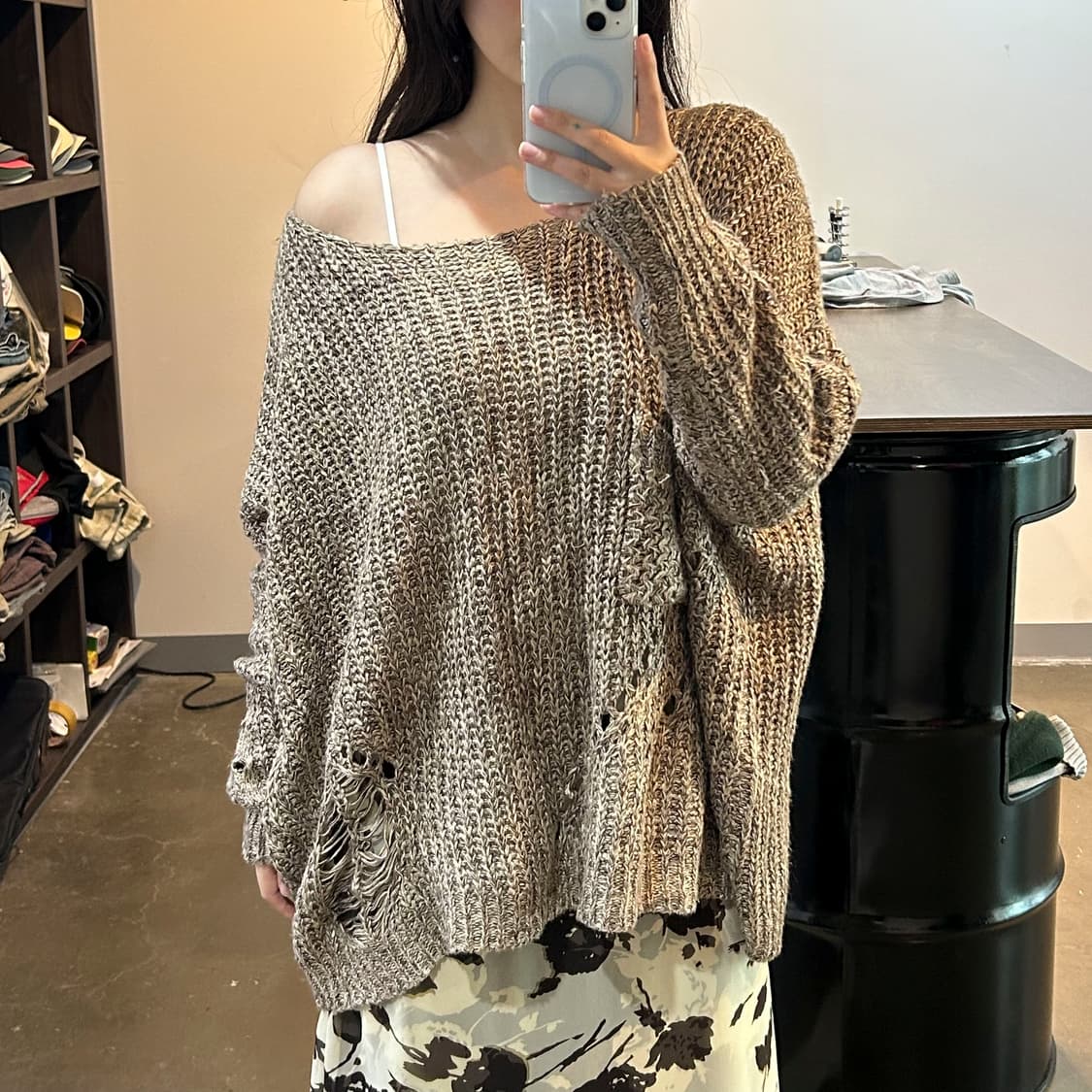 브라운 그런지 니트 상품이미지2
