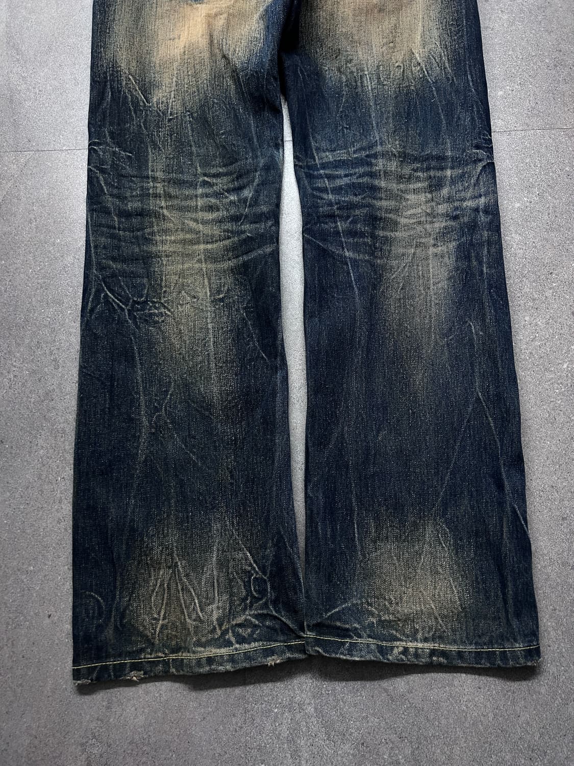 페더 3d 스티치 하드 워싱 데님 상품이미지4