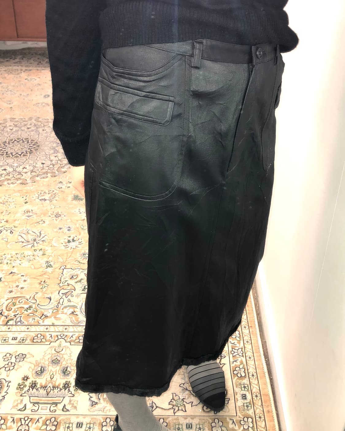 블랙 디테일 미디 스커트 상품이미지2