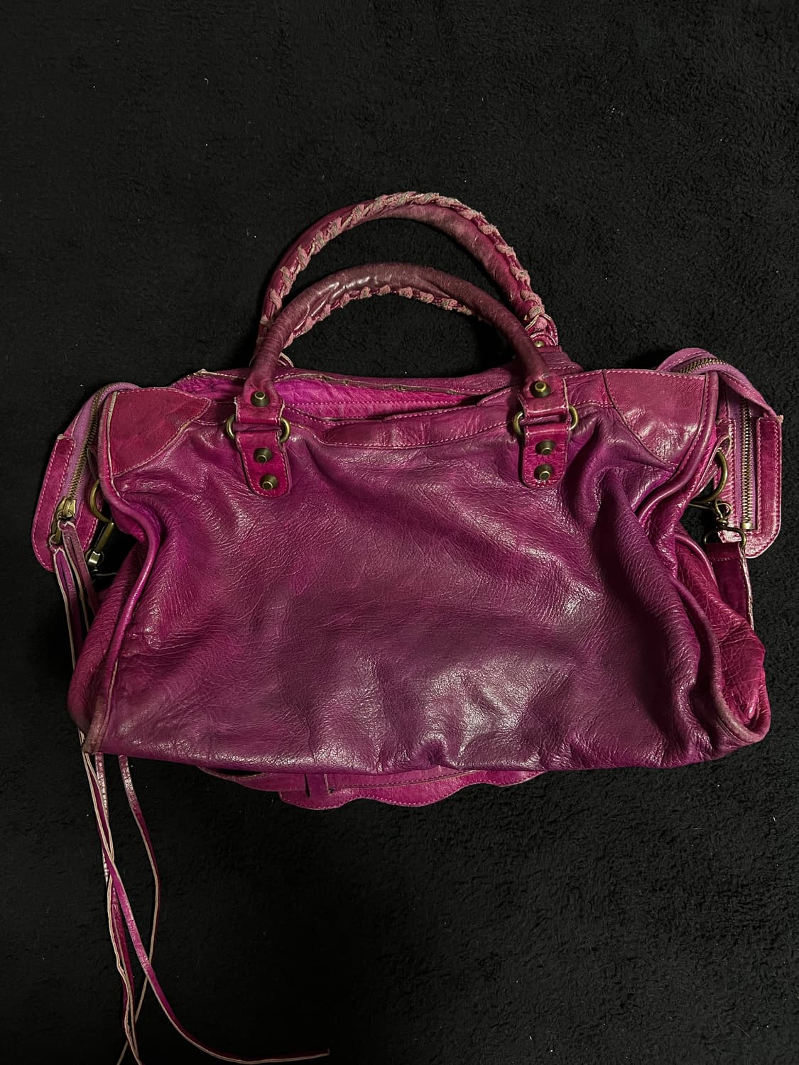 발렌시아가 클래식 모터백 상품이미지3