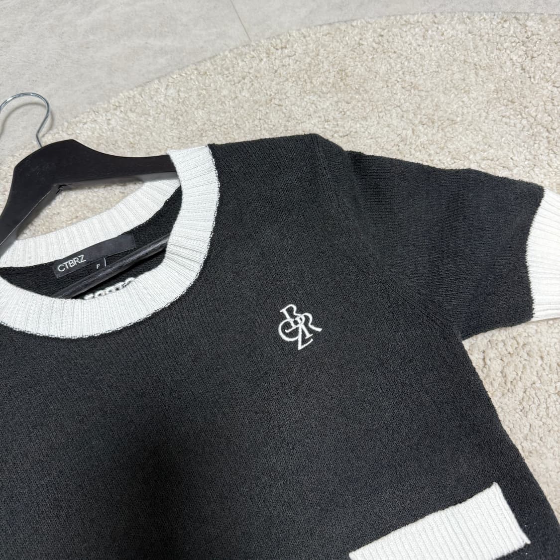 시티브리즈 자수 배색 부클니트 free 사이즈 상품이미지2