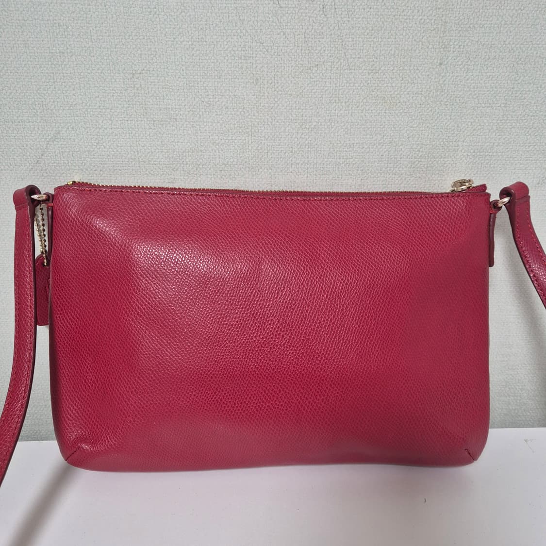 코치 레드 크로스백 가방 상품이미지3