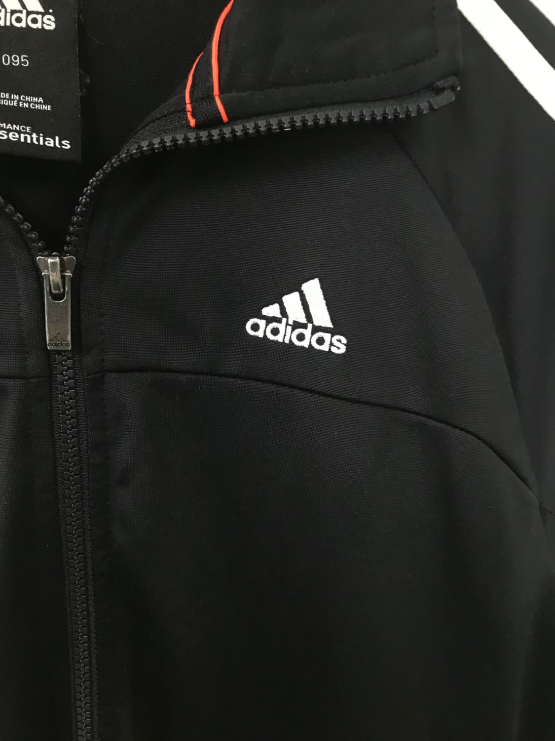 아디다스 자수로고 사이드라인 블랙 트랙탑 져지 상품이미지3