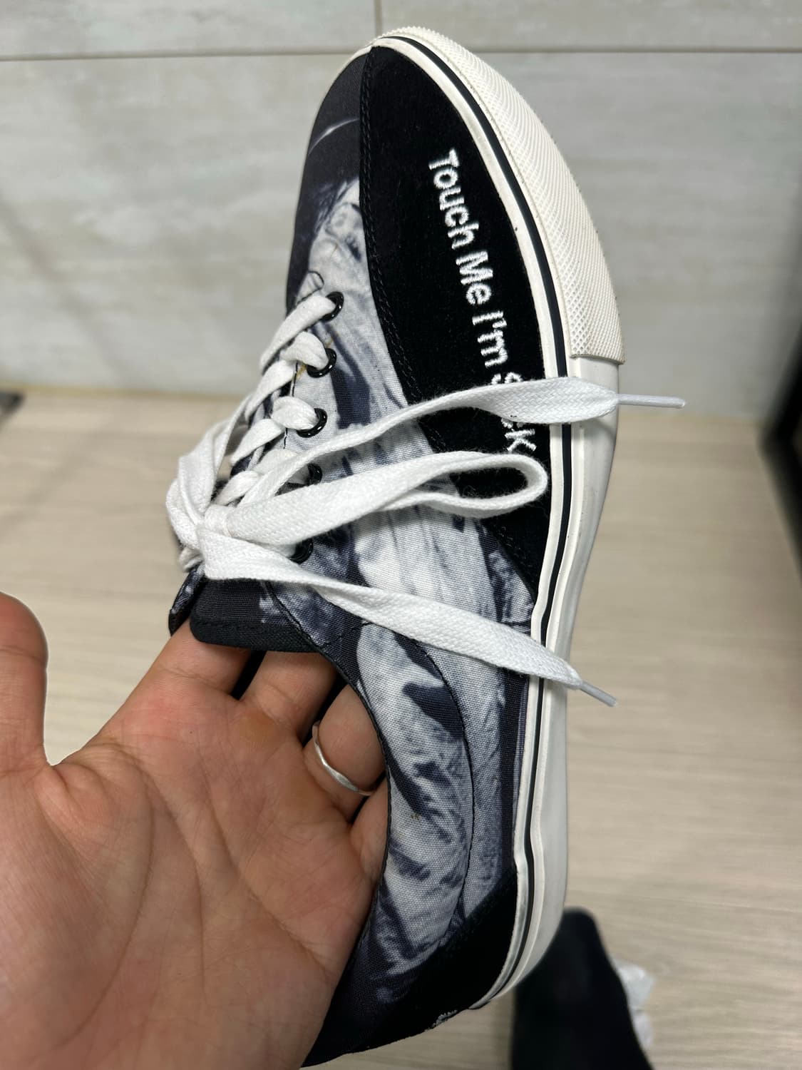 타카히로 미야시타 더 솔로이스트 찰스 피터슨 스니커 250 상품이미지6