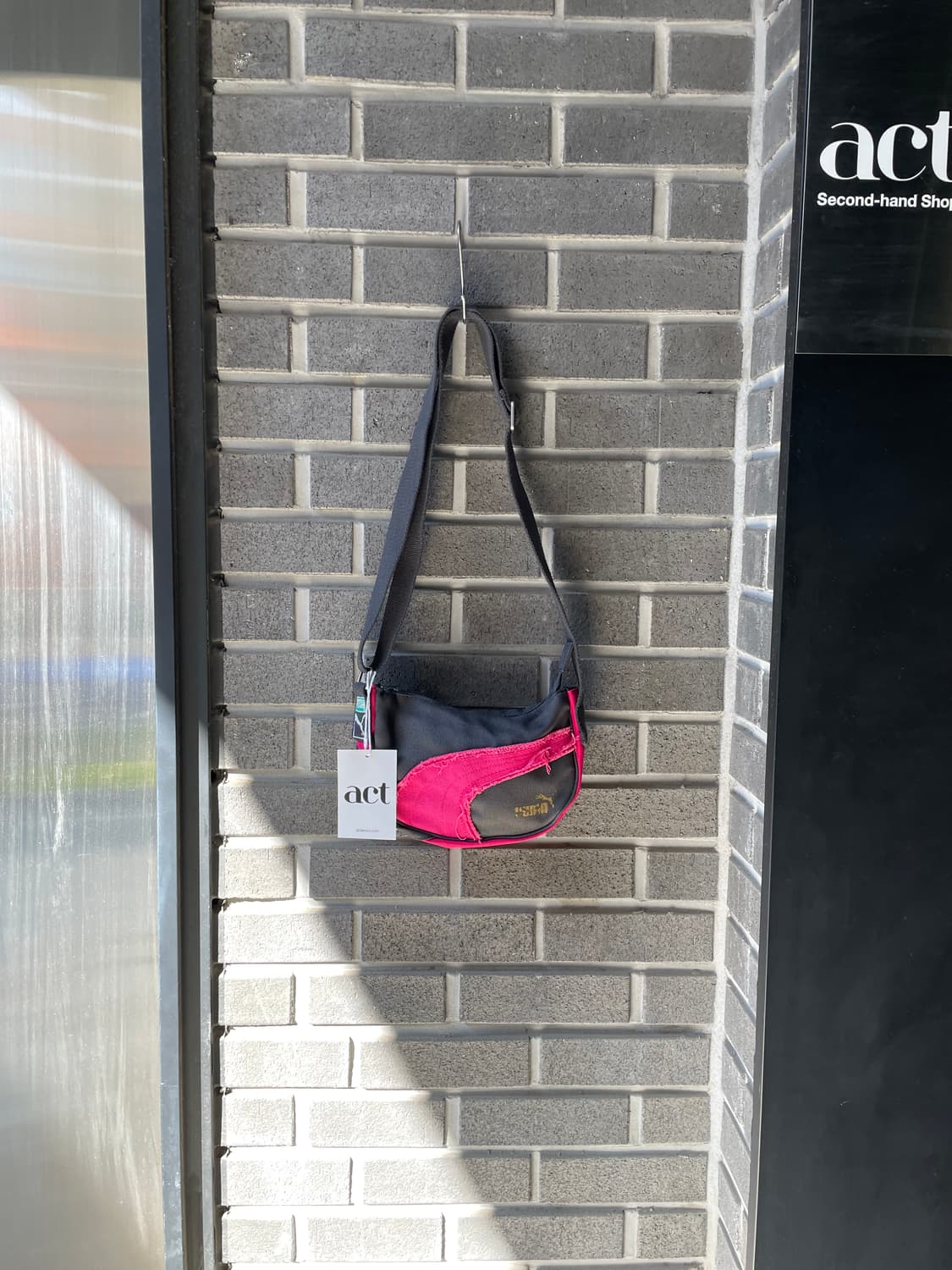 Puma 퓨마 로고 데미지 코튼백 스몰 상품이미지1