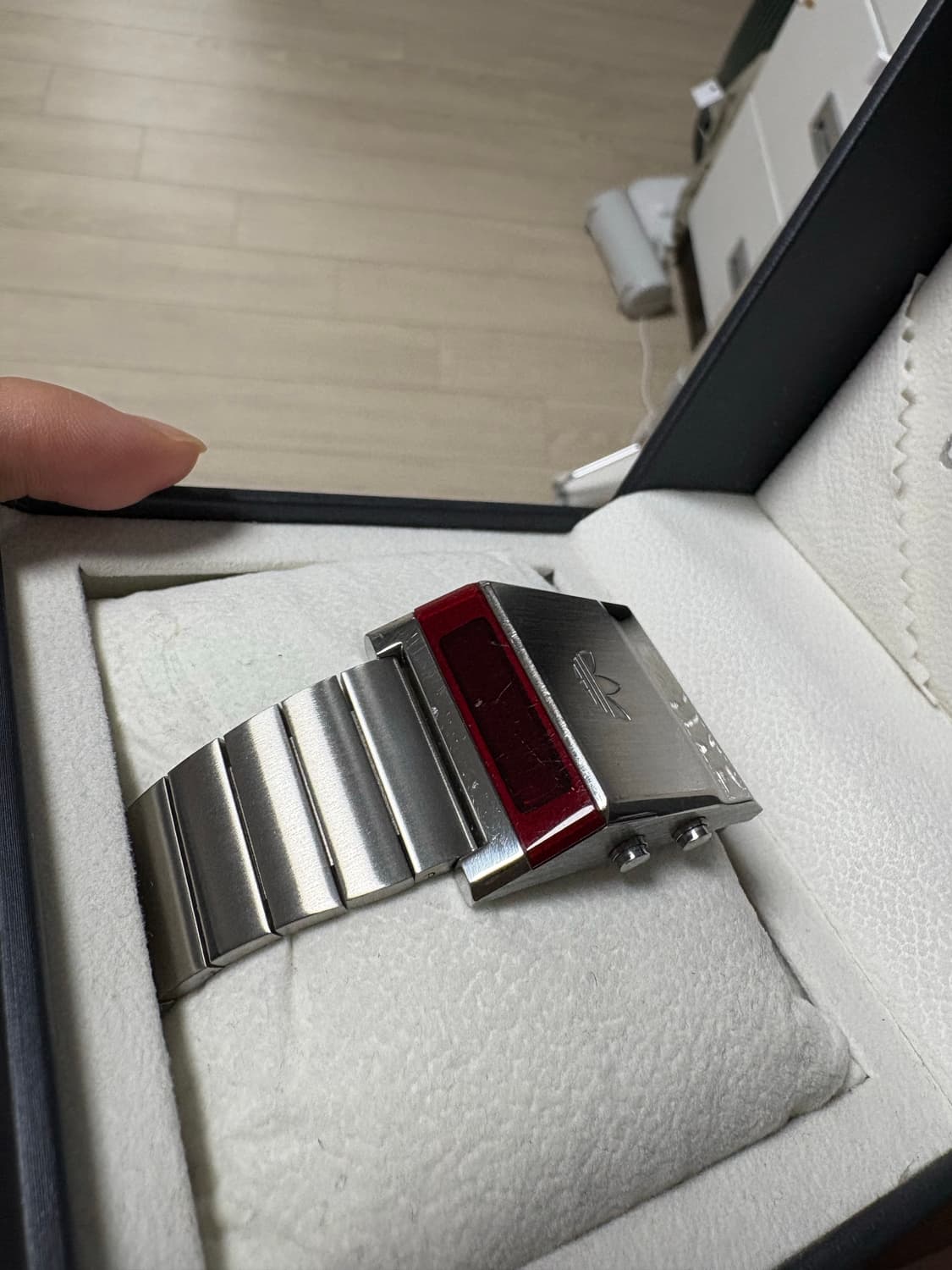 아디다스x파슬 레트로 디지털 시계 상품이미지3