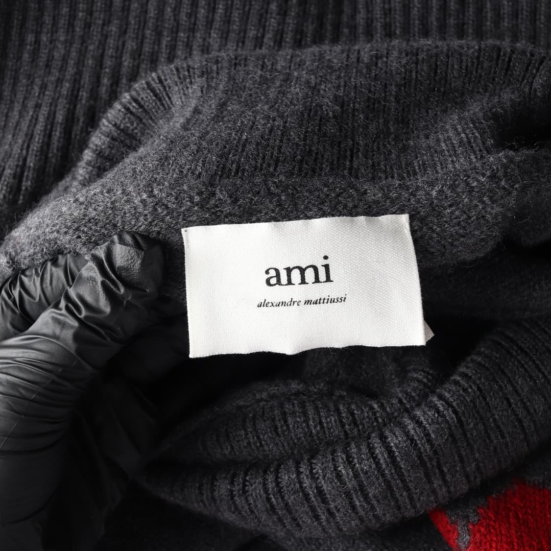 AMI 아미 울100% 빅 하트 로고 퍼넬 넥 인타르시아 니트 스웨터 X 상품이미지5