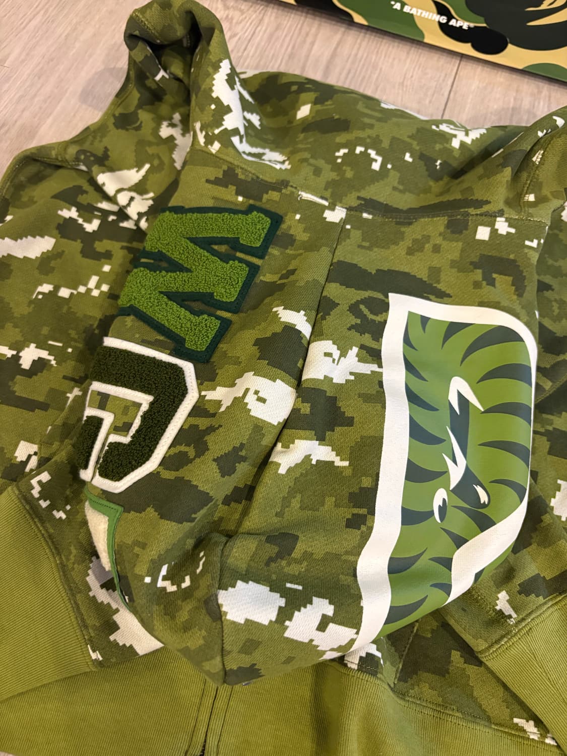 베이프 후드집업 멀티픽셀카모 M (스티커 서비스) 상품이미지2